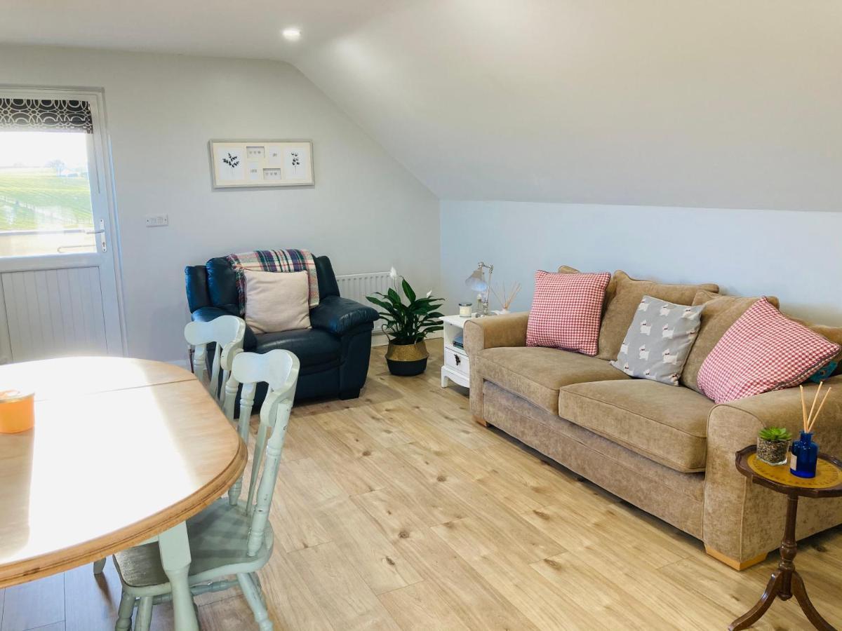 The Loft At Number 84 Leilighet Ballymena Eksteriør bilde